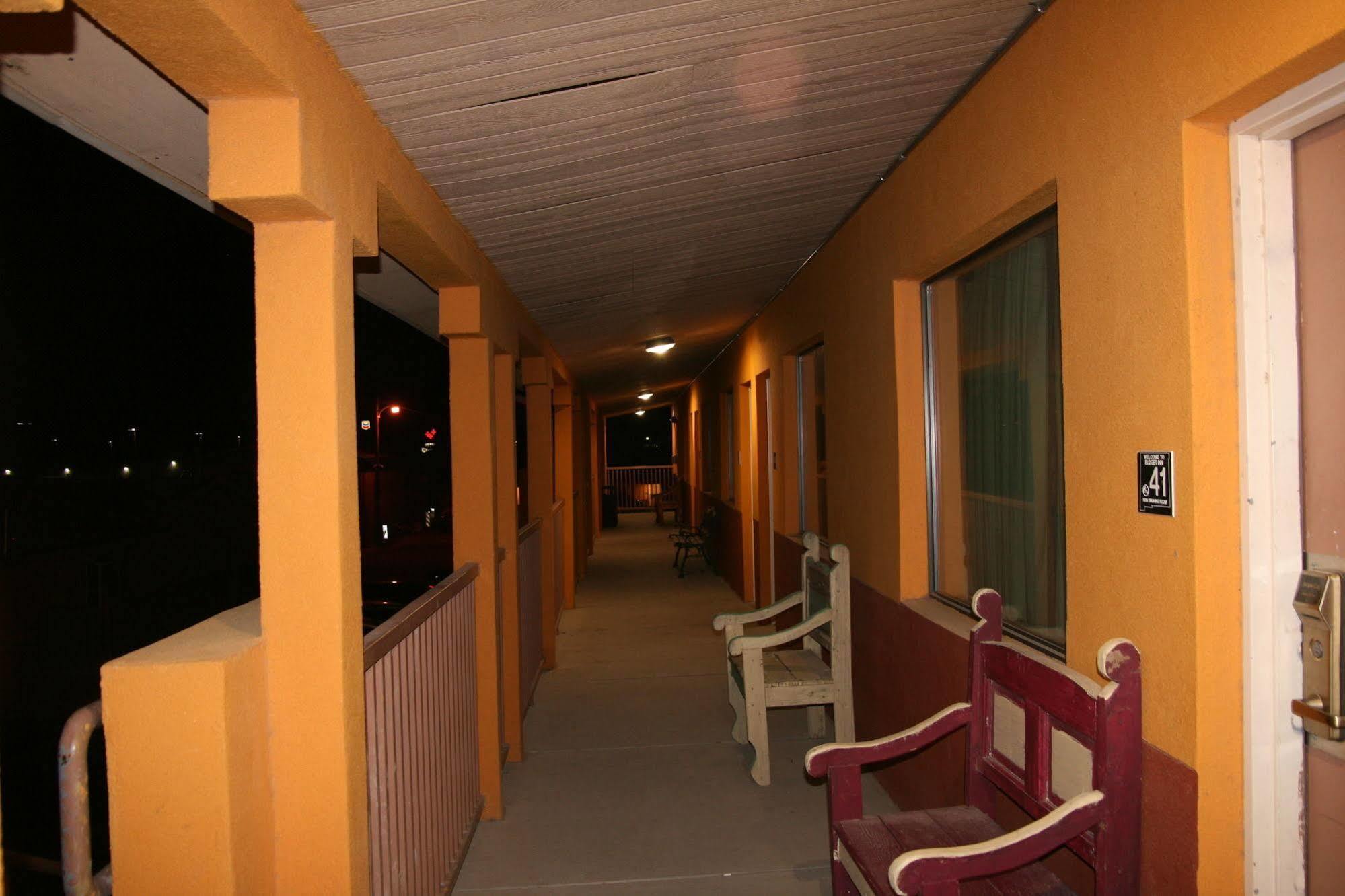 Budget Inn Artesia Buitenkant foto